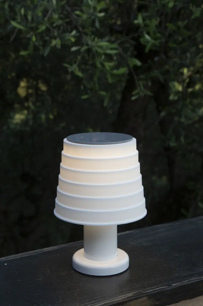 SOWDEN - DUAL FUNCTIONALITY LAMP - PL5 white - ph Alice Fiorilli.webp