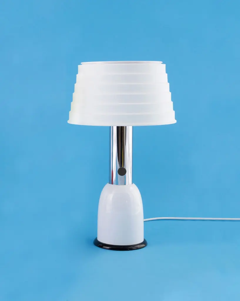SOWDEN DUAL FUNCTIONALITY LAMP PL301 05.webp