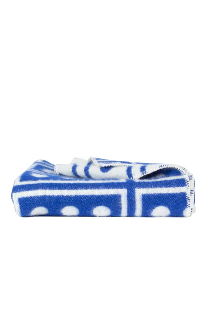 Japan-Wool-Blanket-By-Nathalie-Du-Pasquier-George-Sowden-Col_-Blue-White-Nathalie-du-Pasquier-George-Sowden-4.webp
