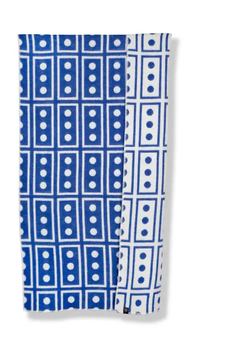 Japan-Wool-Blanket-By-Nathalie-Du-Pasquier-George-Sowden-Col_-Blue-White-Nathalie-du-Pasquier-George-Sowden-2.webp